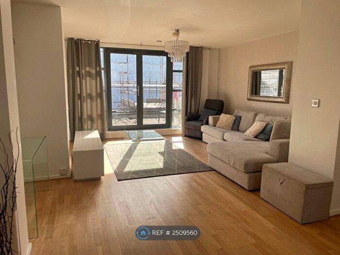 3 Bedroom Flat To Rent In Blantyre Street, Manchester, M15