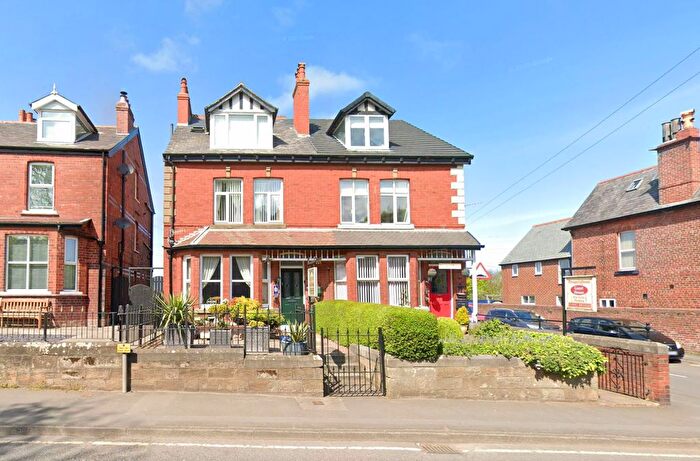 6 Bedroom Semi Detached House For Sale In Prospect Hill, Whitby, North Yorkshire, YO21