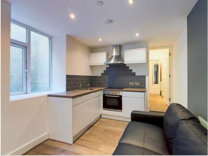 1 Bedroom Flat To Rent In Mansel Street, Swansea, SA1