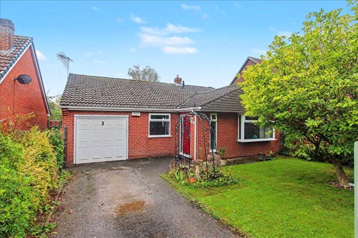 2 Bedroom Detached Bungalow For Sale In Greasley Avenue, Newthorpe, Nottingham, NG16