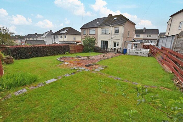 3 Bedroom Semi-Detached House For Sale In Somerled Avenue, Paisley, Renfrewshire, PA3
