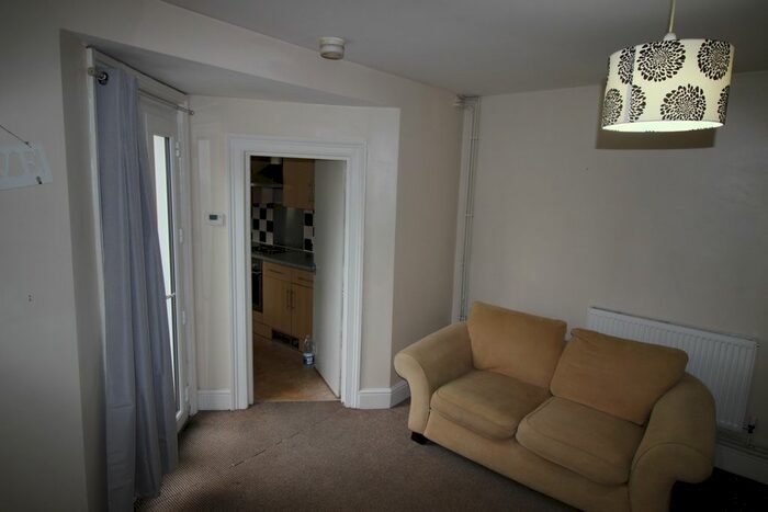 1 Bedroom Maisonette To Rent In George Street, Reading, RG1