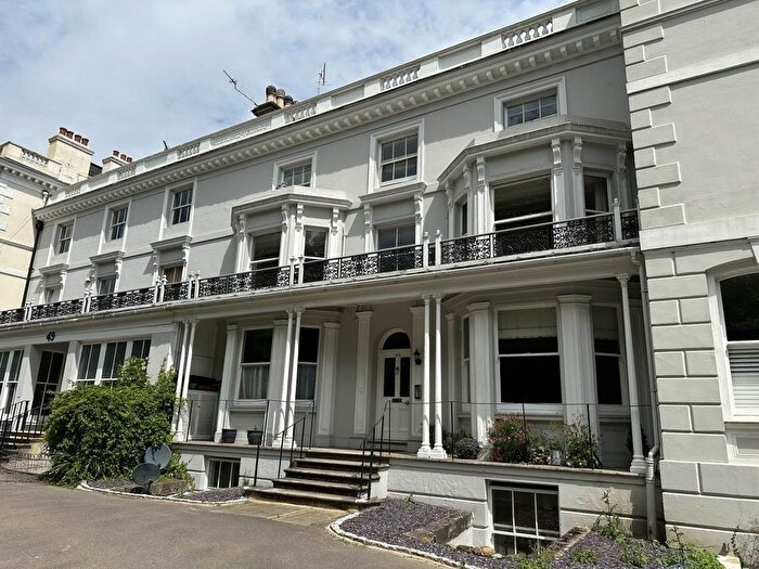 1 Bedroom Flat To Rent In London Road, Tunbridge Wells, Kent, TN1