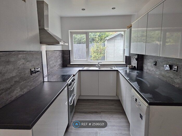 3 Bedroom Semi-Detached House To Rent In Corisande Road, Birmingham, B29