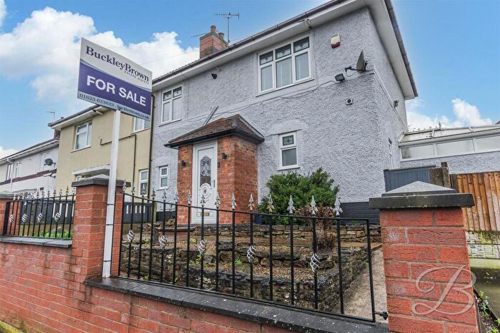 3 Bedroom Semi Detached House For Sale In Bonser Gardens, Sutton-In-Ashfield, NG17