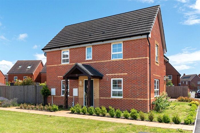 3 Bedroom Semi Detached House For Sale In Batterbury Lane, Wimborne, Dorset, BH21