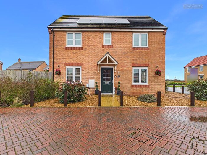 3 Bedroom Detached House For Sale In Wing Mews, Thorney, Peterborough, PE6