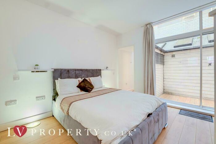 1 Bedroom Apartment To Rent In Sun House, Bennetts Hill, B2