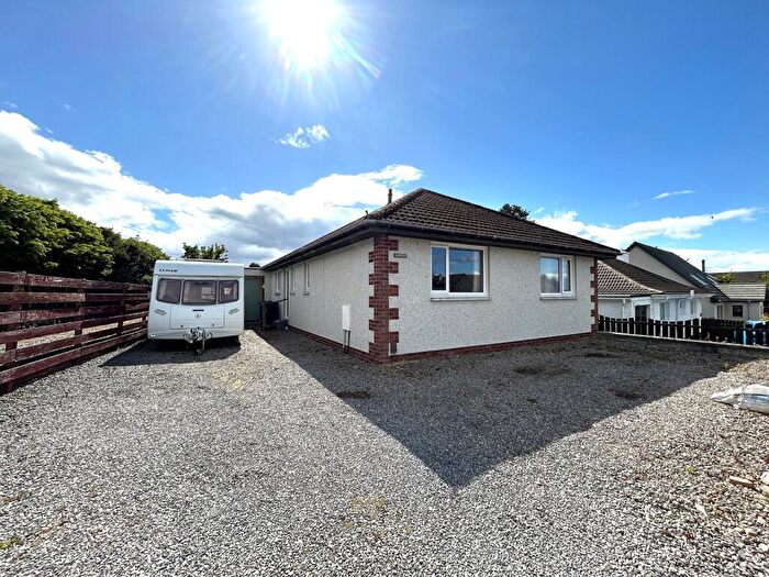 3 Bedroom Bungalow For Sale In Wyvis Drive, Balloch, Inverness, IV2