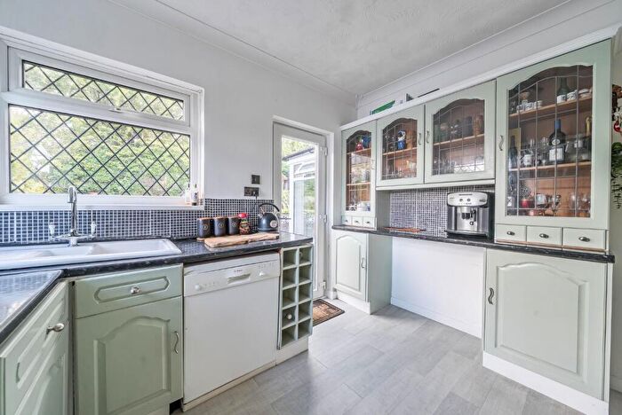 2 Bedroom Bungalow For Sale In Lone Valley, Widley, PO7