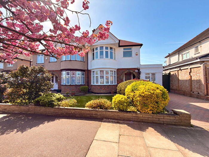 4 Bedroom Semi Detached House For Sale In College Hill Road, Harrow, HA3