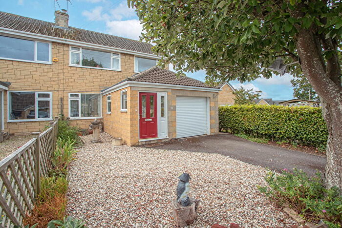 3 Bedroom Semi Detached House For Sale In Close Gardens, Tetbury, GL8