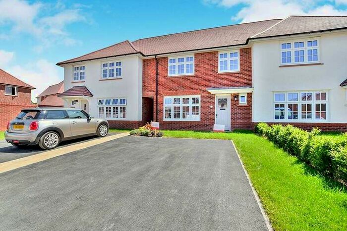 3 Bedroom Semi-Detached House To Rent In Pilot Close, Woodford, Stockport, SK7