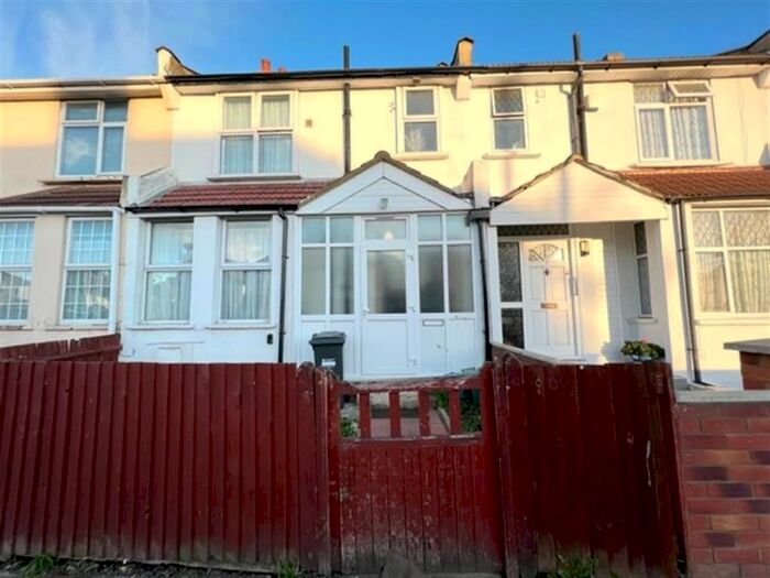 4 Bedroom Terraced House To Rent In Heston Rd, Hounslow TW5