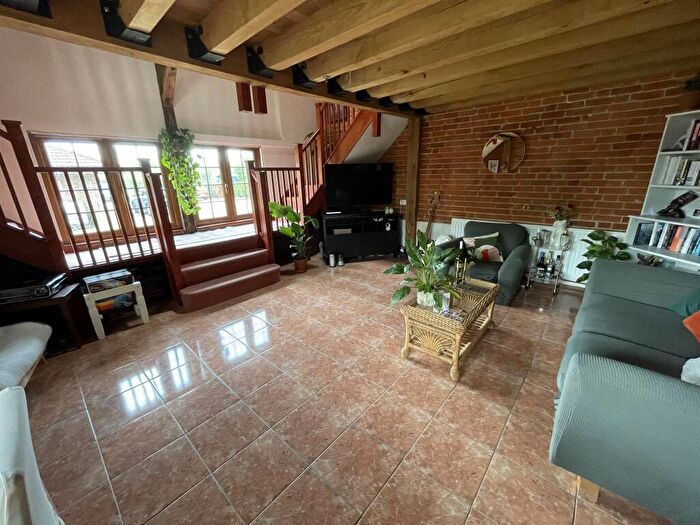 2 Bedroom Cottage To Rent In Ingatestone, CM4