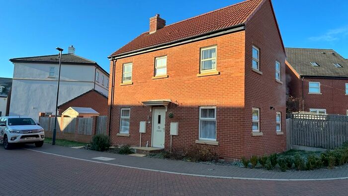 3 Bedroom Detached House To Rent In Belmont Close, Derby, Derbyshire, DE22