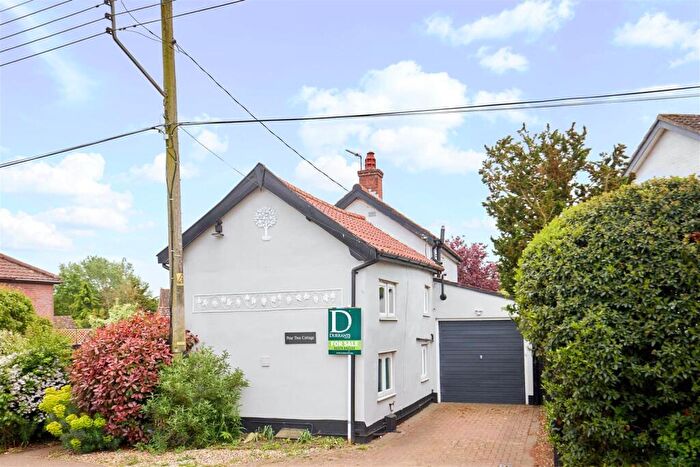 2 Bedroom House For Sale In Crossing Road, Palgrave, Diss, IP22