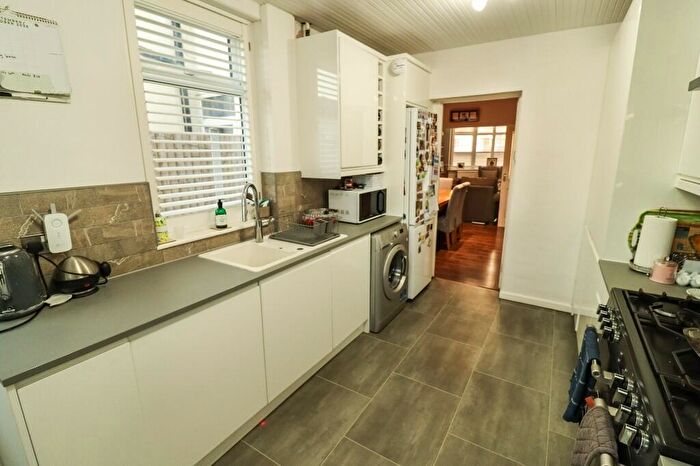 3 Bedroom Terraced House For Sale In Rectory Road, Little Thurrock, Grays, RM17