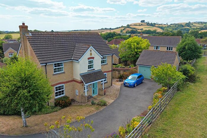 4 Bedroom Detached House For Sale In Beaminster, DT8