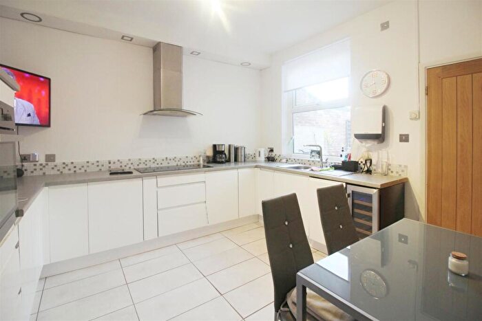 3 Bedroom Semi Detached House For Sale In Gawthorne Street, Nottingham, NG7