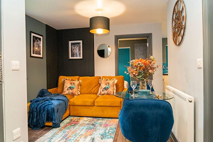 2 Bedroom Flat For Sale In Archery Close, Harrow, HA3