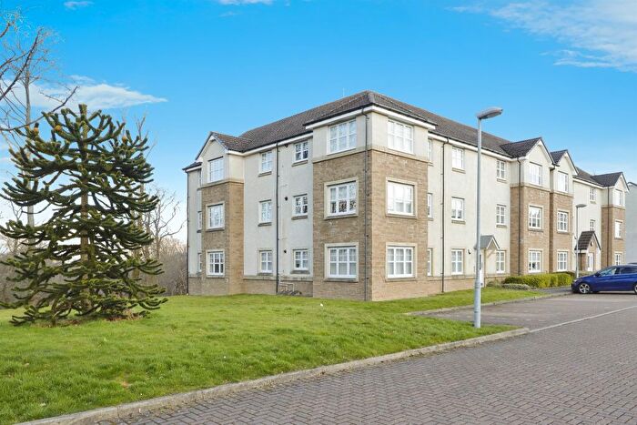2 Bedroom Flat For Sale In Bothlin Court, Lenzie, Glasgow, G66