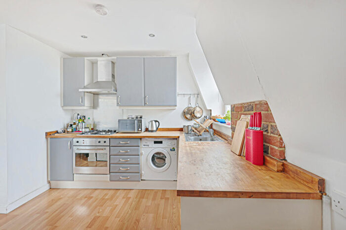 1 Bedroom Flat To Rent In West Lane, Bermondsey, SE16