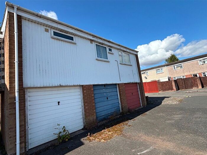 1 Bedroom Flat For Sale In Southfield, Sutton Hill, Telford, Shropshire, TF7