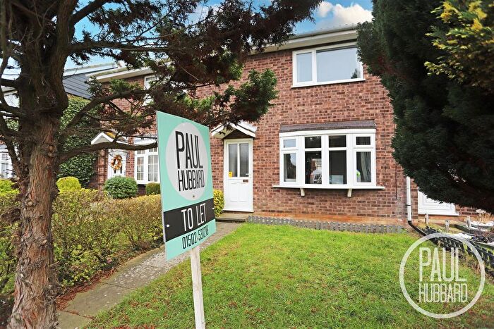 3 Bedroom Terraced House To Rent In Anglian Way, Hopton, NR31