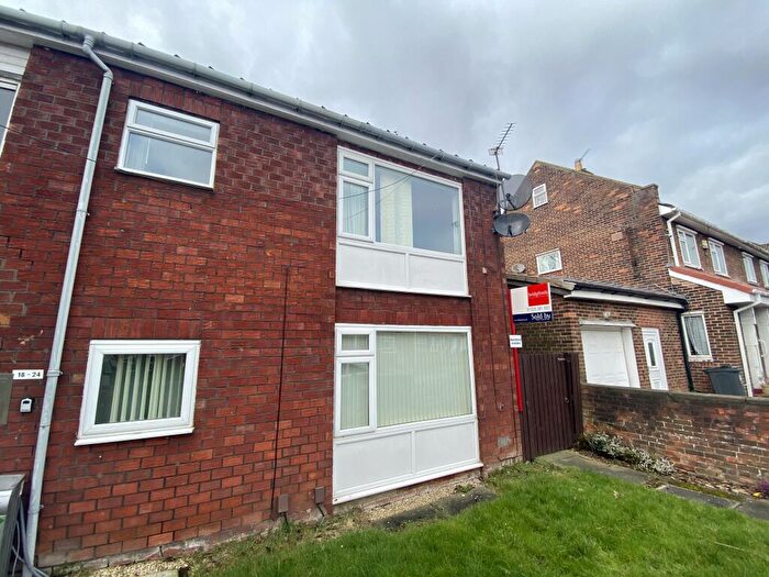 2 Bedroom Flat To Rent In Tansley Gardens/Eastbourne - Darlington, DL1