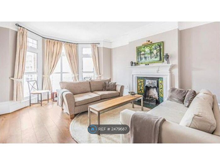 3 Bedroom Flat To Rent In Burgess Parade Mansions, London, NW3
