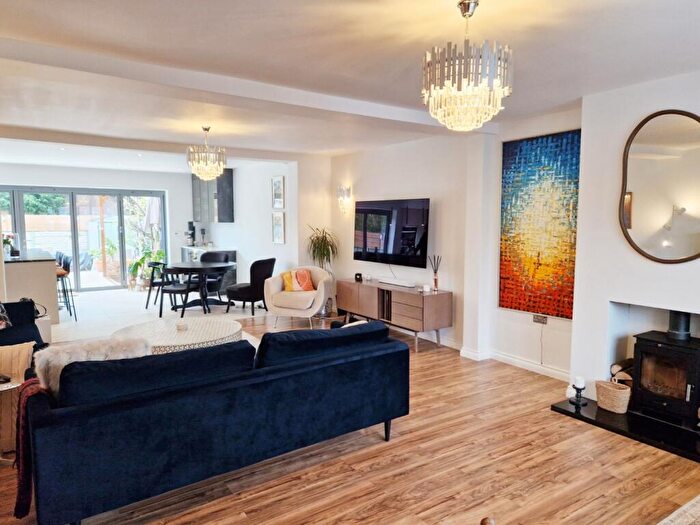 4 Bedroom Semi-Detached House To Rent In Knole Road, Nottingham, Nottinghamshire, NG8