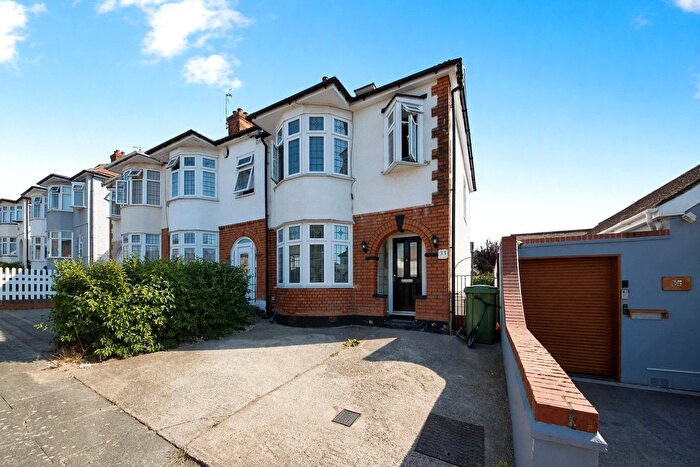 4 Bedroom End Of Terrace House For Sale In Staverton Road, Hornchurch, RM11