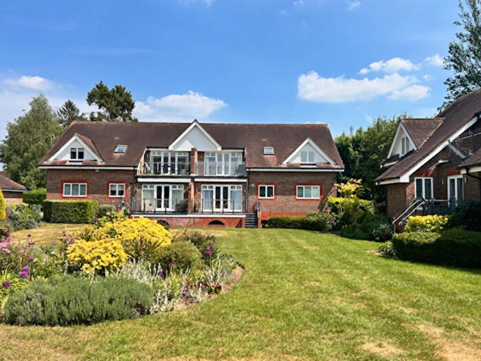 2 Bedroom Apartment For Sale In Andrews Reach, Bourne End, SL8