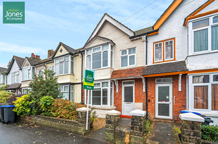 3 Bedroom Terraced House To Rent In Pavilion Road, Worthing, BN14