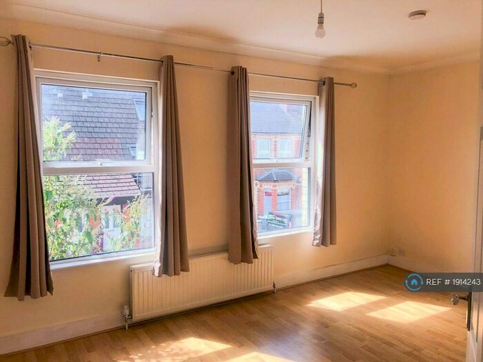 1 Bedroom Maisonette To Rent In Wilton Road, Reading, RG30