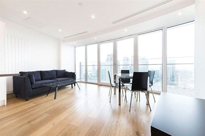 1 Bedroom Flat For Sale In Arena Tower, Canary Wharf, London, E14