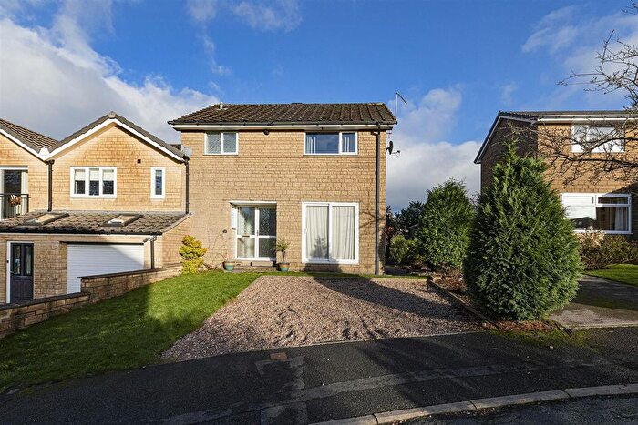 3 Bedroom Semi-Detached House For Sale In Forest Hill Gardens, Outlane, Huddersfield, HD3