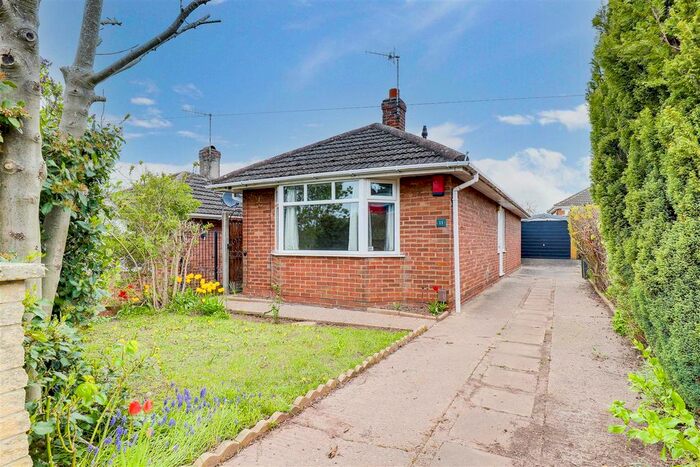 2 Bedroom Detached Bungalow To Rent In Darlton Drive, Arnold, Nottinghamshire, NG5
