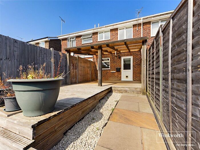 2 Bedroom Terraced House To Rent In Avon Close, Calcot, Reading, Berkshire, RG31