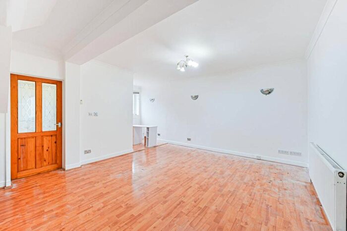 3 Bedroom Terraced House To Rent In Downham Way, Bromley, BR1