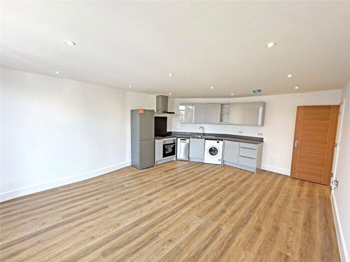 1 Bedroom Apartment To Rent In East Grinstead, West Sussex, RH19