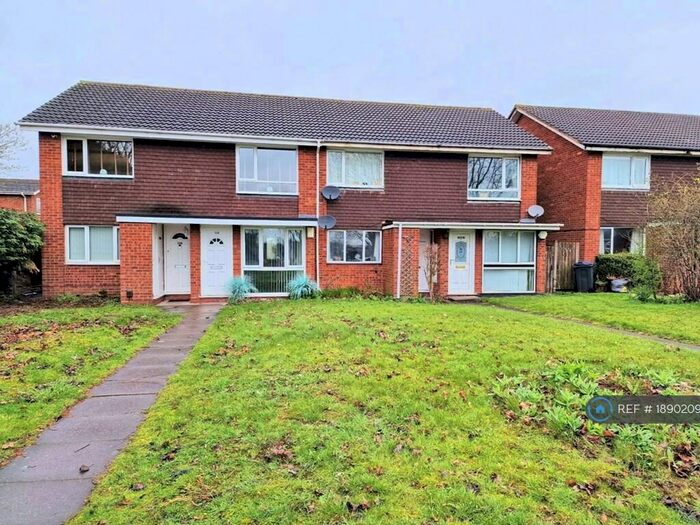 2 Bedroom Maisonette To Rent In Cheswood Drive, Minworth, Sutton Coldfield, B76