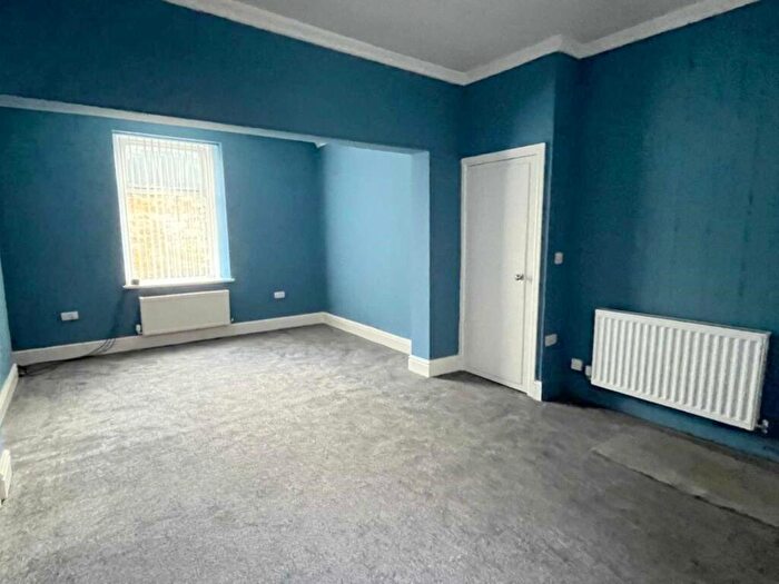 2 Bedroom End Of Terrace House To Rent In White Platts Street, Todmorden, OL14