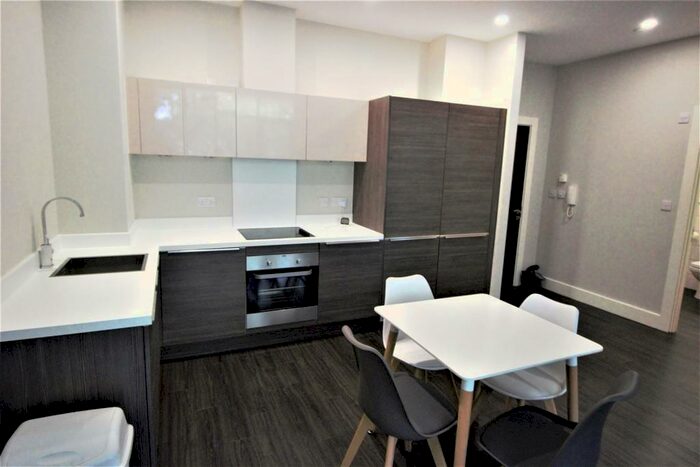 2 Bedroom Apartment To Rent In Two Bedroom Apartment - Dawsons Square, Greenleigh Court, Pudsey, Leeds, LS28