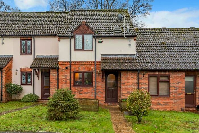 3 Bedroom Terraced House For Sale In Wheatley, Oxfordshire, OX33