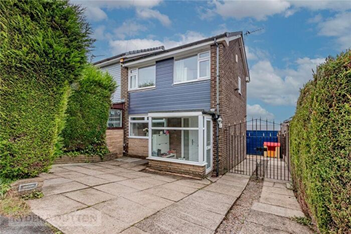 3 Bedroom End Of Terrace House For Sale In Link Road, Springhead, Saddleworth, OL4