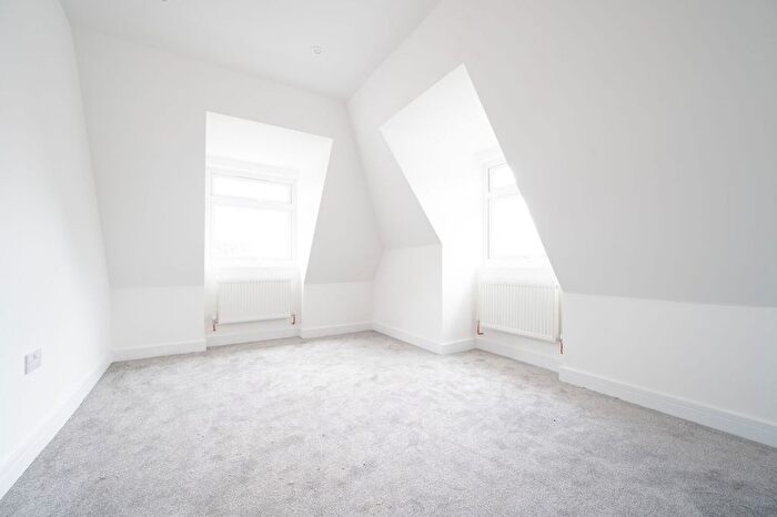 2 Bedroom Flat To Rent In Westfield, Woking, GU22