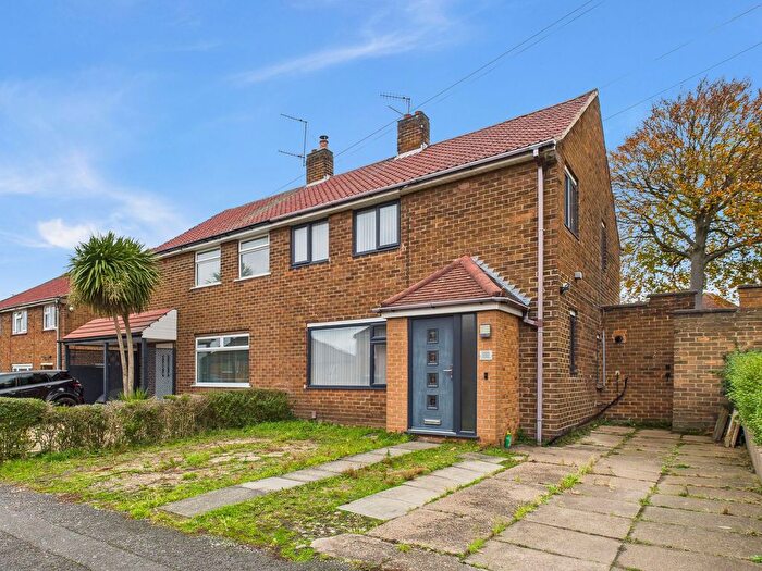 3 Bedroom Semi-detached House For Sale In Stanhope Crescent, Arnold, Nottingham, NG5