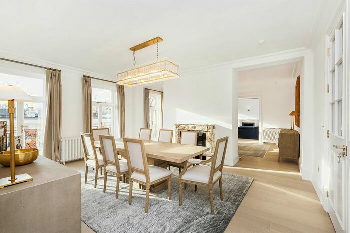 5 Bedroom Flat To Rent In Drayton Gardens, London, SW10